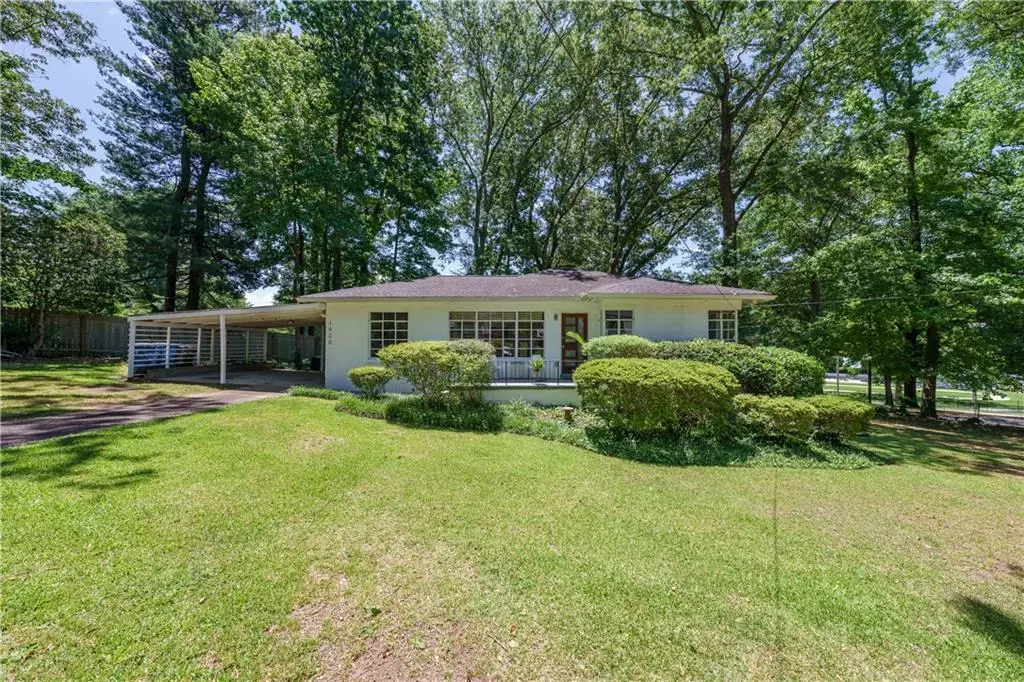Atlanta, GA 30344,1920 W Forrest AVE