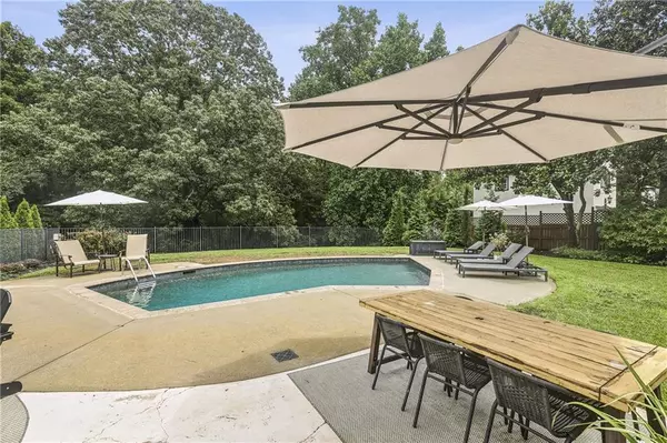 Roswell, GA 30075,12065 King RD