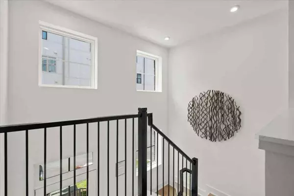 Decatur, GA 30030,201 New ST #2203-1