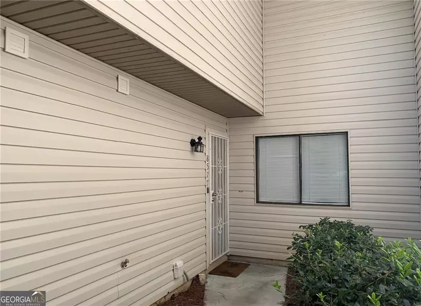 8577 Parkside DR, Jonesboro, GA 30238