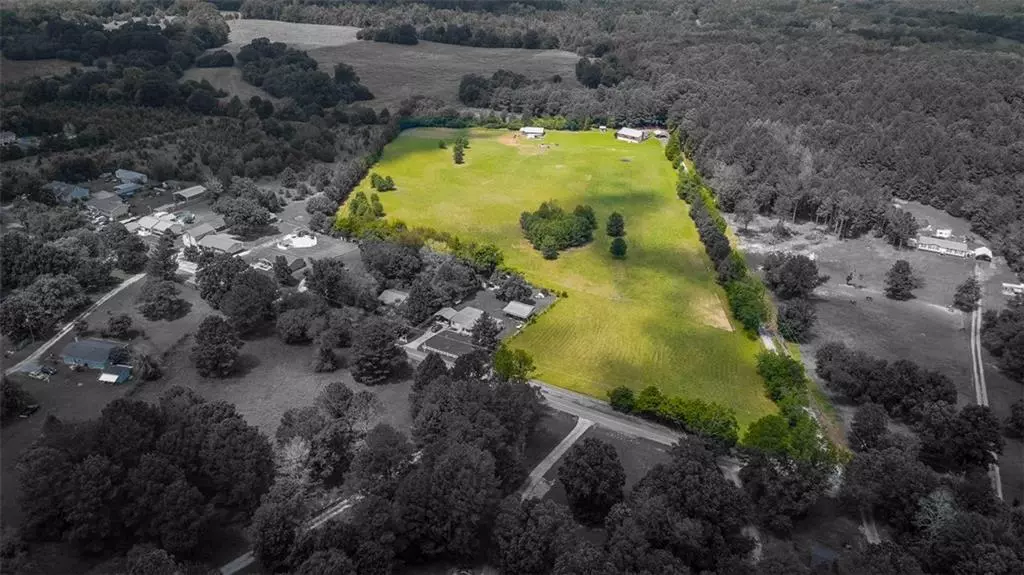 1337 ABRAMS RD SE, Silver Creek, GA 30173