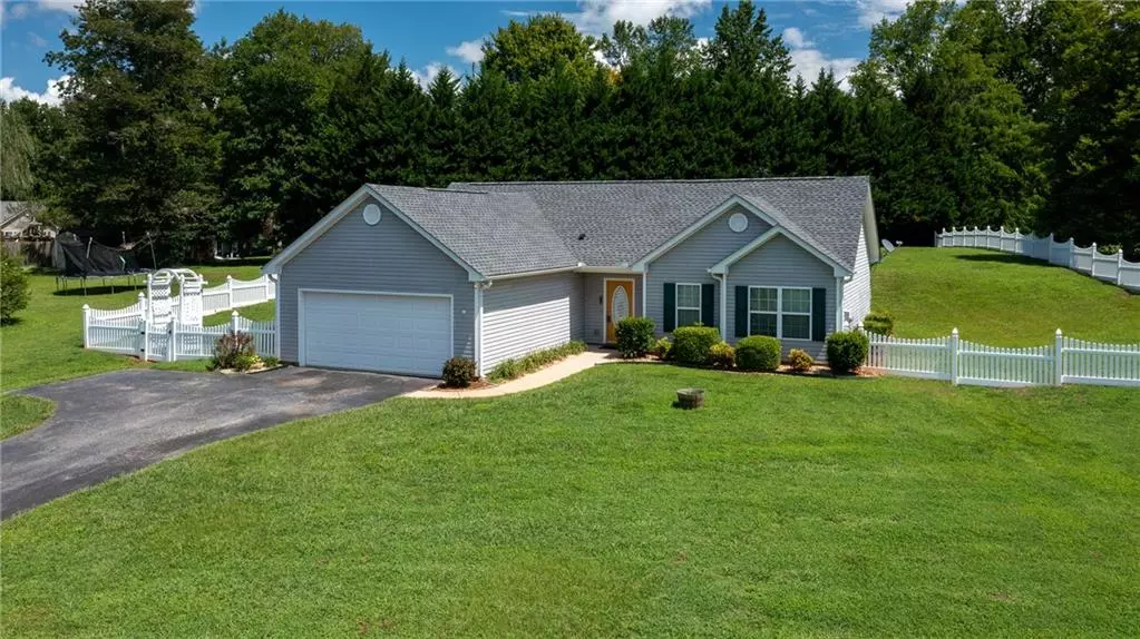 449 Wahsega WAY, Dahlonega, GA 30533