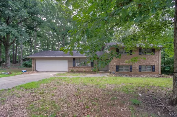 3961 Summit DR, Douglasville, GA 30135