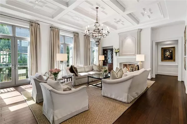 Atlanta, GA 30305,2440 Peachtree RD NW #6