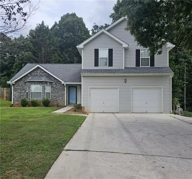 310 Pecan Wood CIR, Fairburn, GA 30213