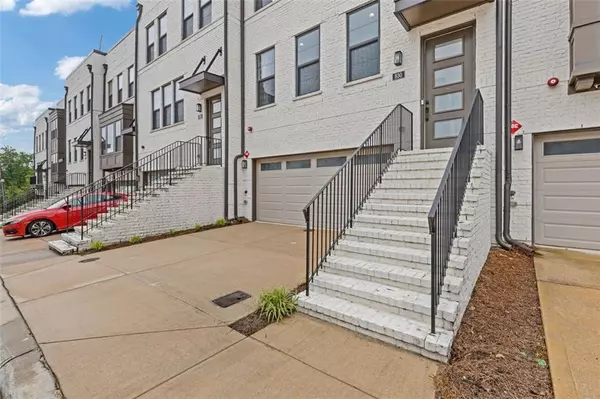 Atlanta, GA 30324,830 STONE RIDGE LN