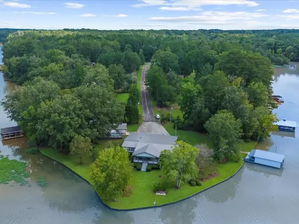 100 Southlake DR, Eatonton, GA 31024