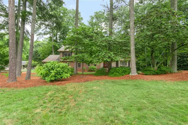 Roswell, GA 30075,11625 Northgate WAY