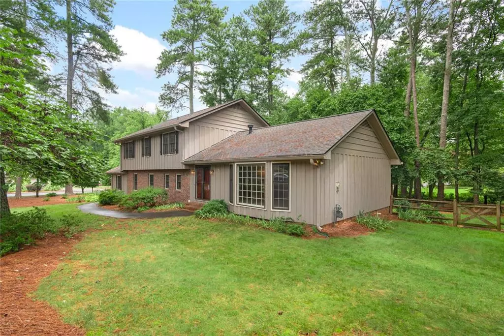 Roswell, GA 30075,11625 Northgate WAY