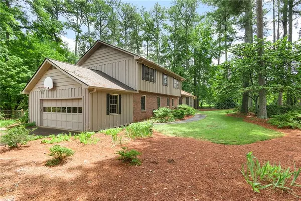 Roswell, GA 30075,11625 Northgate WAY