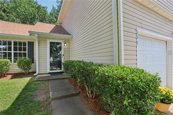 Lithonia, GA 30058,832 Asbury WAY