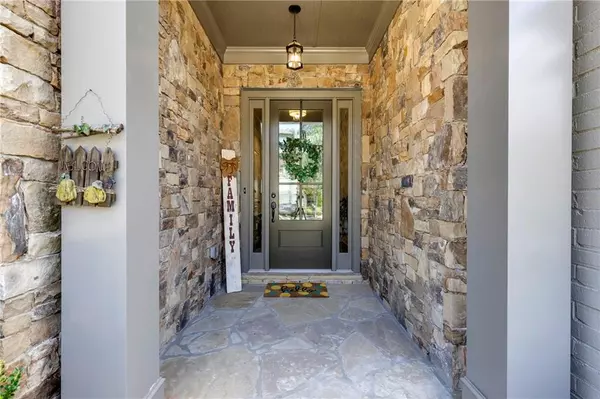 Alpharetta, GA 30009,1074 Heyward WAY
