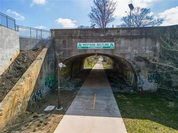 Atlanta, GA 30318,1470 Monteel DR