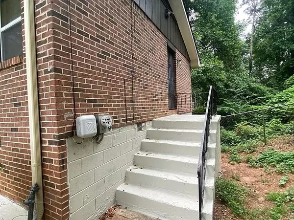 Decatur, GA 30032,2139 Trailwood RD