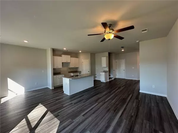 Riverdale, GA 30274,8668 Webb RD