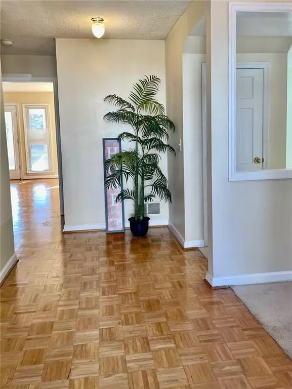 Lawrenceville, GA 30043,800 Meadowsong CIR