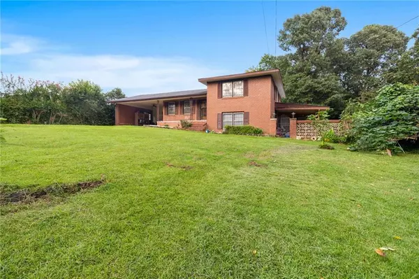Warner Robins, GA 31093,303 Pinecrest DR