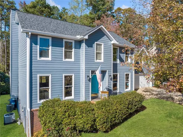 210 Timber Laurel CT, Lawrenceville, GA 30043