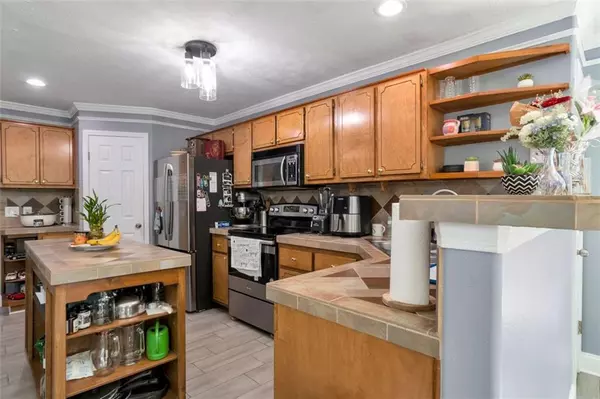 Flowery Branch, GA 30542,6707 SPRING HEAD DR