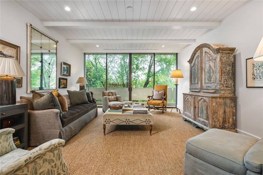 2575 Peachtree RD NE #8D, Atlanta, GA 30305