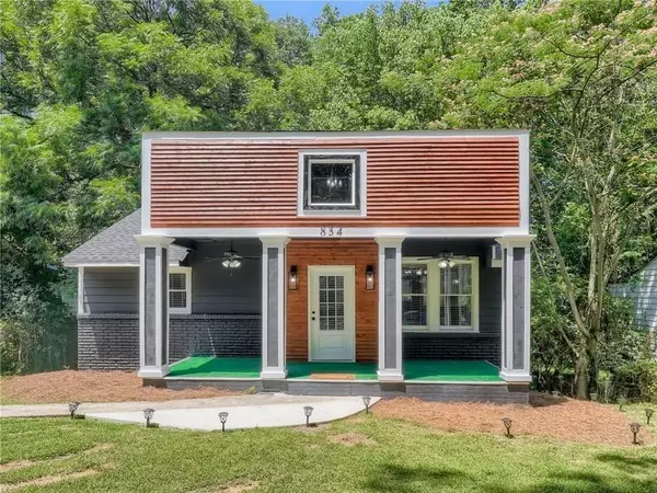 834 Woods DR NW, Atlanta, GA 30318