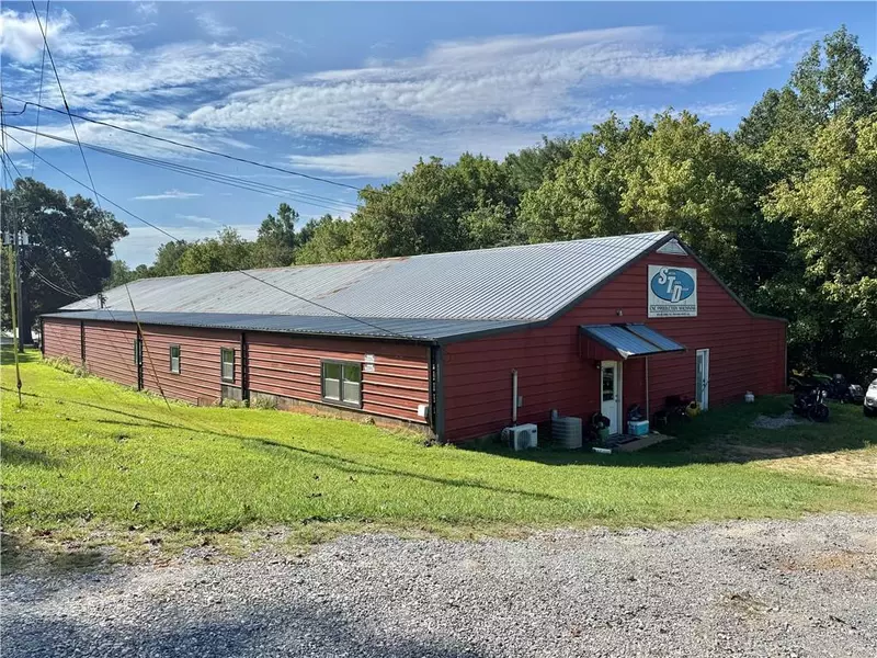 10535 Highway 53 W, Talking Rock, GA 30175