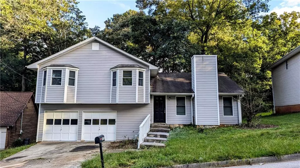5473 Redwood DR, Stone Mountain, GA 30087