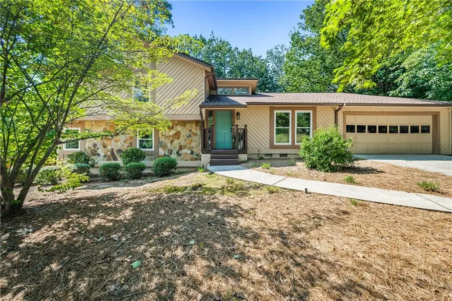 951 Woodmont Dr, Marietta, GA 30062