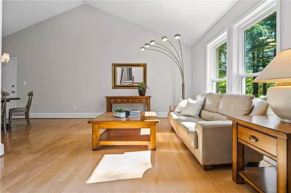 Marietta, GA 30062,951 Woodmont Dr