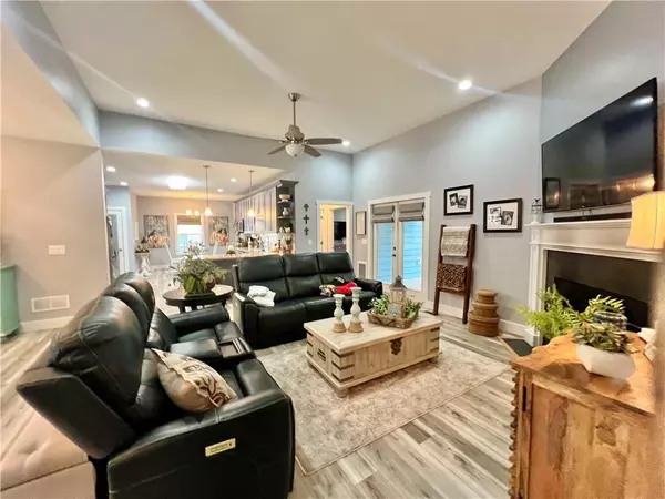 Temple, GA 30179,566 CLINTON DR