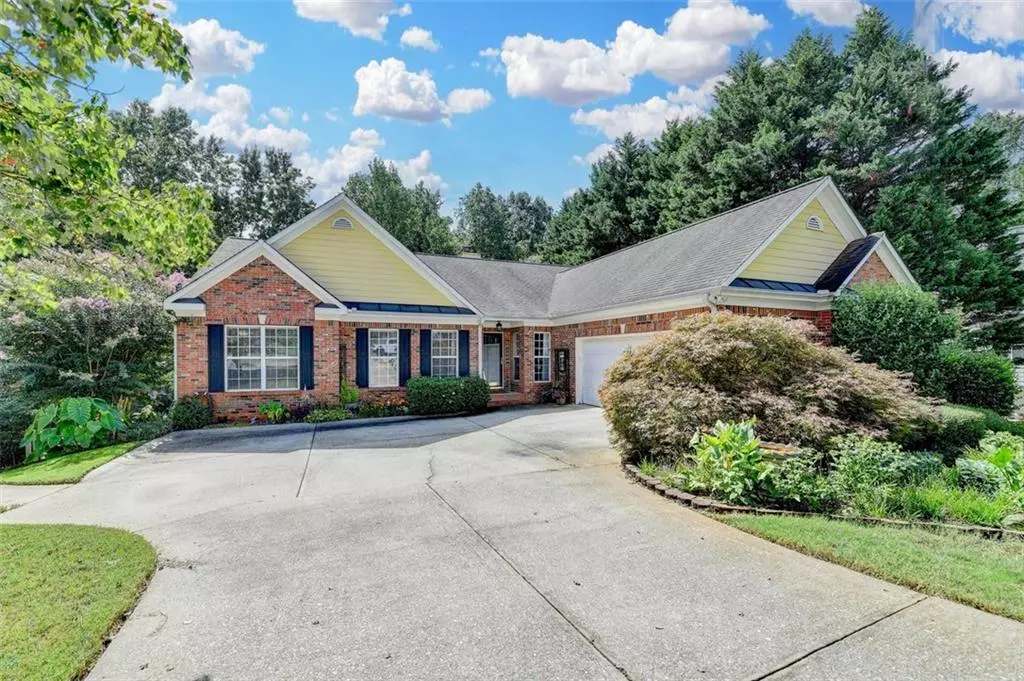 Flowery Branch, GA 30542,6307 BLUEGRASS LN