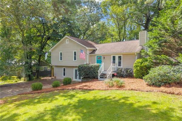 705 Wind Song TRCE, Woodstock, GA 30189