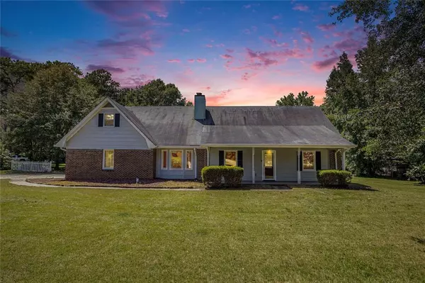 223 Chateau DR, Fayetteville, GA 30214