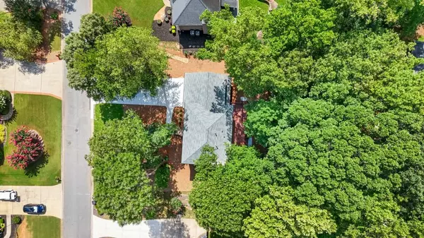 Kennesaw, GA 30144,127 N Lakeside DR NW