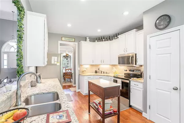 Winston, GA 30187,3792 Falls Trail