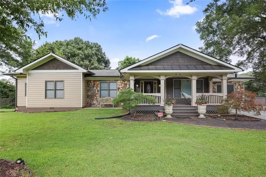 1665 Cunningham RD SW, Marietta, GA 30008