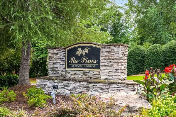 Alpharetta, GA 30022,4315 Pinewalk DR