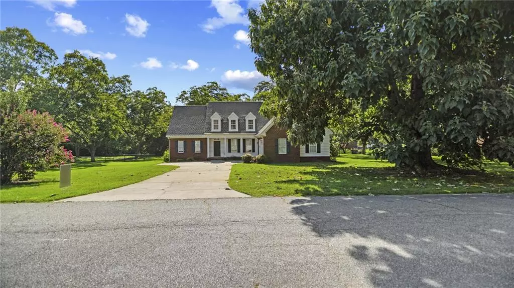 Macon, GA 31216,113 Matt DR