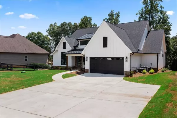 Cartersville, GA 30120,27 Linda RD SW