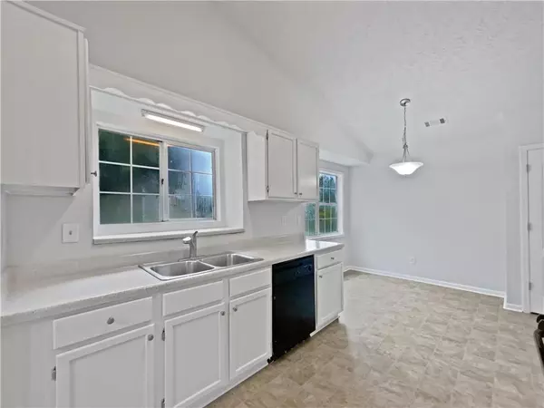 Rex, GA 30273,6109 Delamere LN