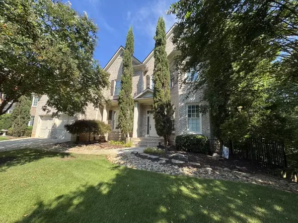 475 Trowgate LN, Atlanta, GA 30350