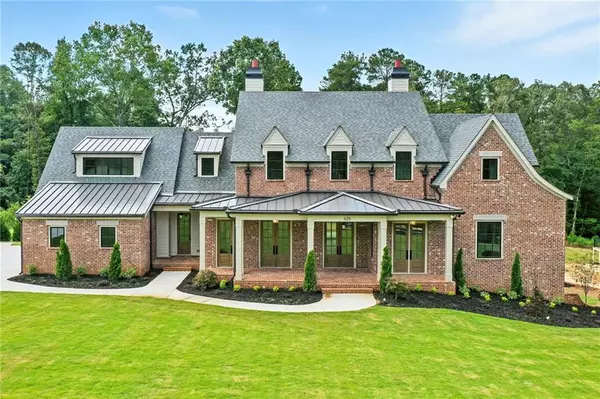 625 Claxton LN, Milton, GA 30004