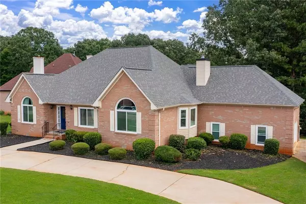 9396 Woodlawn DR, Douglasville, GA 30135