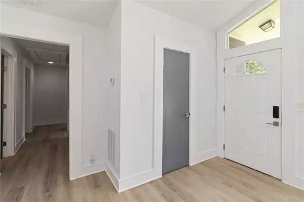 Lilburn, GA 30047,453 JAMES ST SW