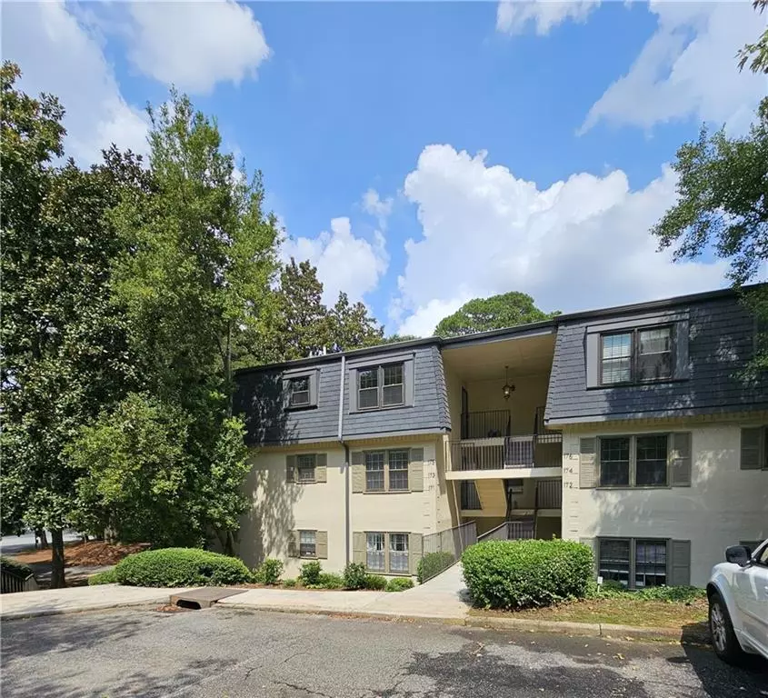 Atlanta, GA 30327,173 Amherst PL NW