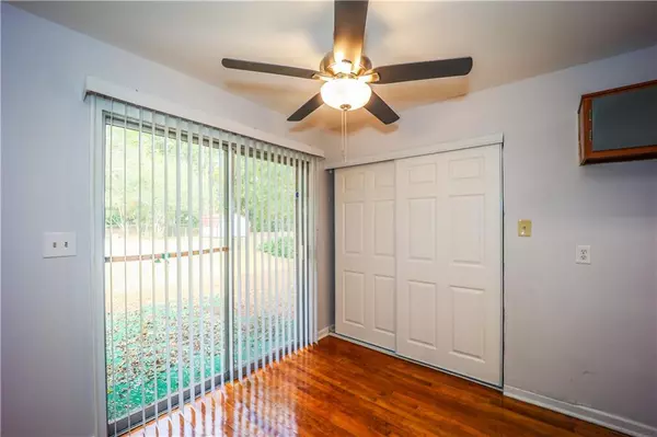 Riverdale, GA 30274,146 Oldenburg DR