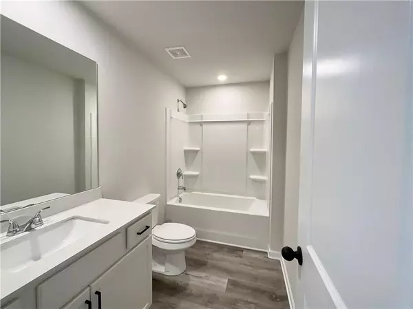 Auburn, GA 30011,325 Rodeo DR