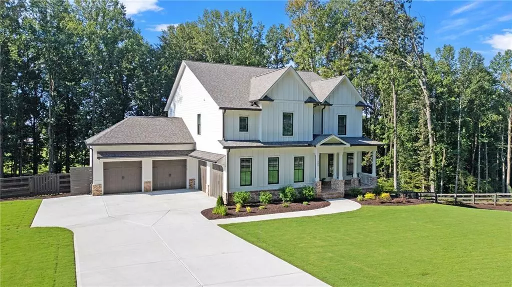 203 Stone Creek CT, Woodstock, GA 30188