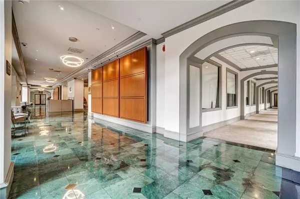 Atlanta, GA 30328,795 Hammond DR #407