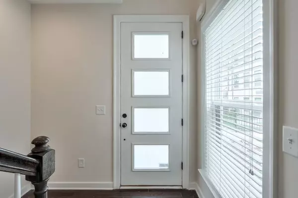 Atlanta, GA 30318,2032 Holtz LN NW